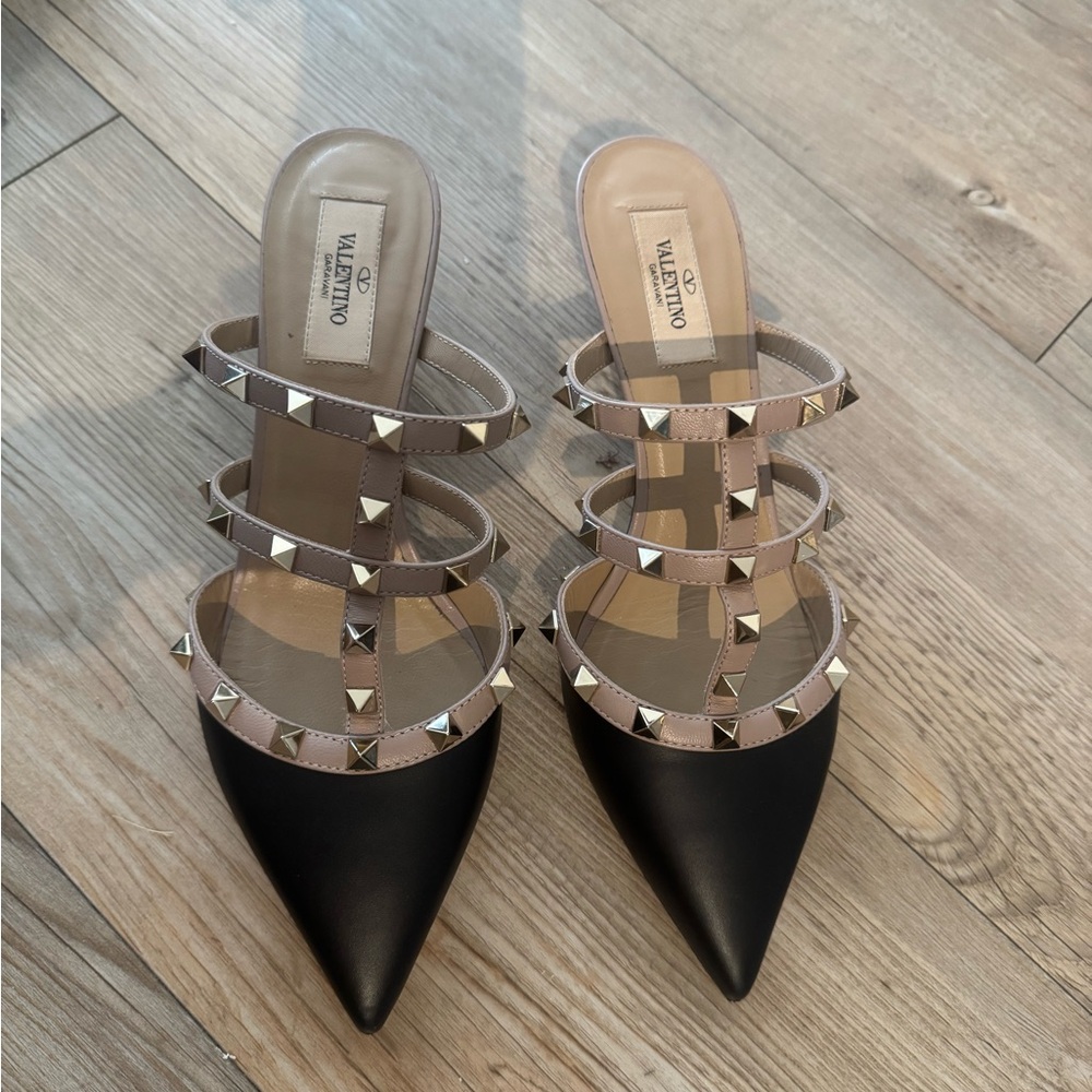 Valentino Garavani Rockstud Heels